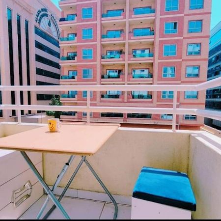 Dxb Hostel Near Adcb Metro Station Dubai Exterior photo